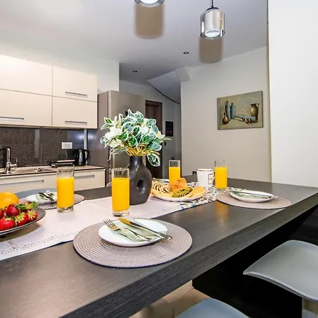 Διαμέρισμα Hypatia By 